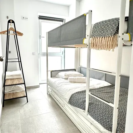 Atalaia Nwf Ground Floor 100m From The * Nazaré